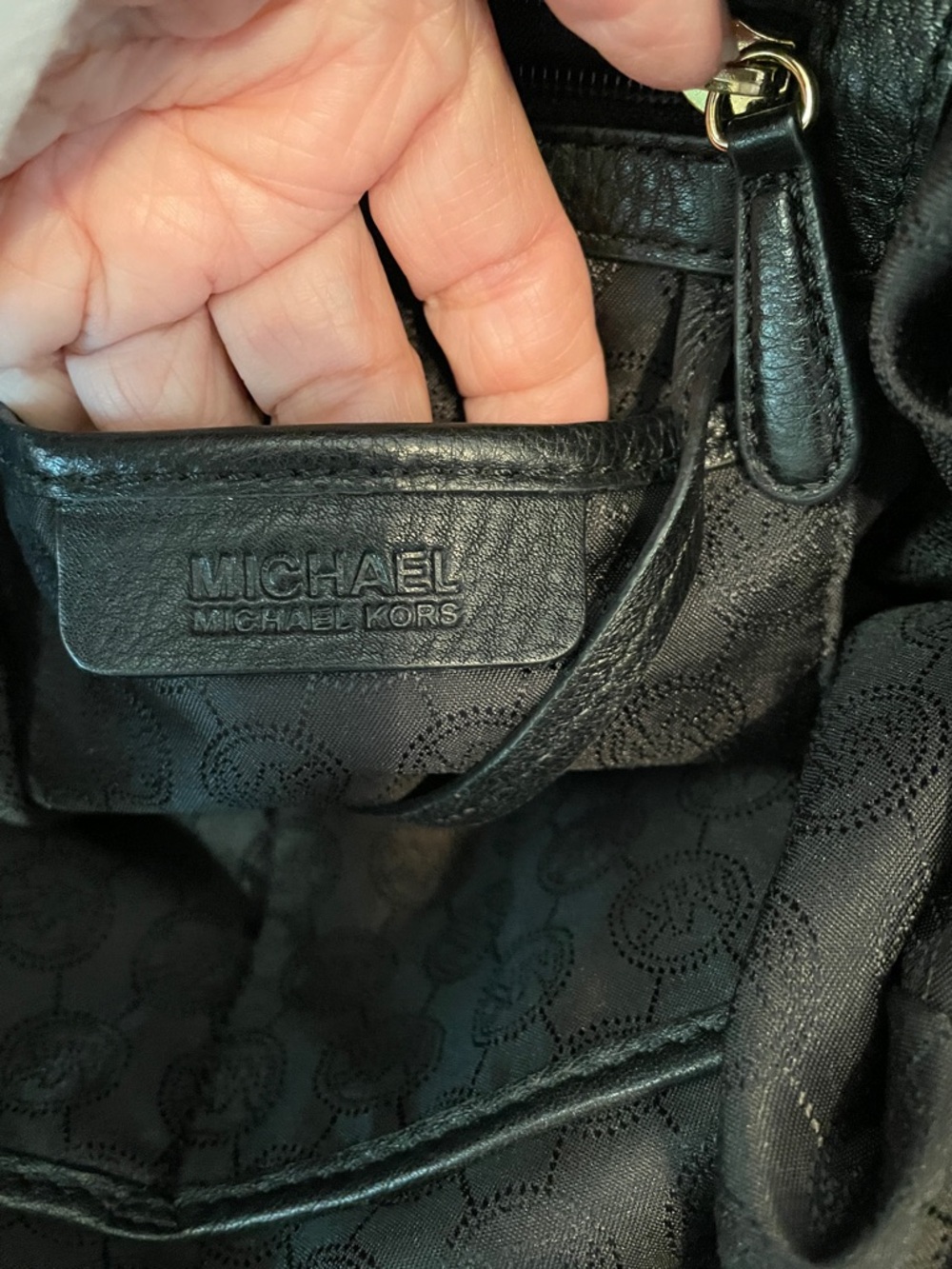 Michael Kors  Fulton Black Pebbled Leather Hobo with Gold MK Charm ,on ea side - Picture 13 of 17